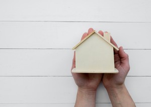 Important-Neighbourhood-Features-When-You-Buy-Flat-in-Pune-for-Family-300x214